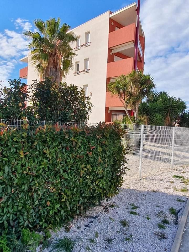Logement Entier, Calme, Hyper Equipe Сан-Лорон-дьо-ла-Салонк Екстериор снимка