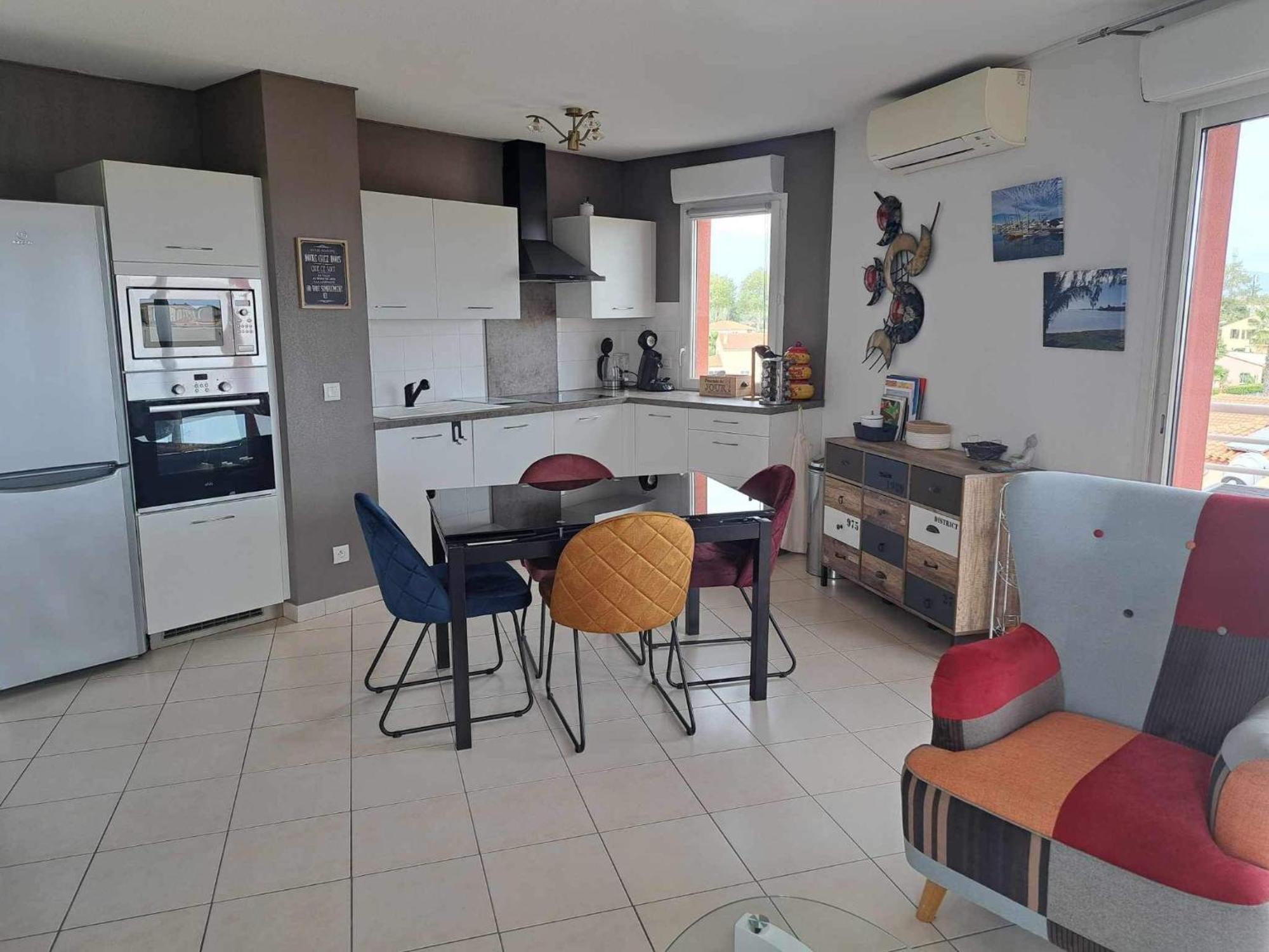 Logement Entier, Calme, Hyper Equipe Сан-Лорон-дьо-ла-Салонк Екстериор снимка