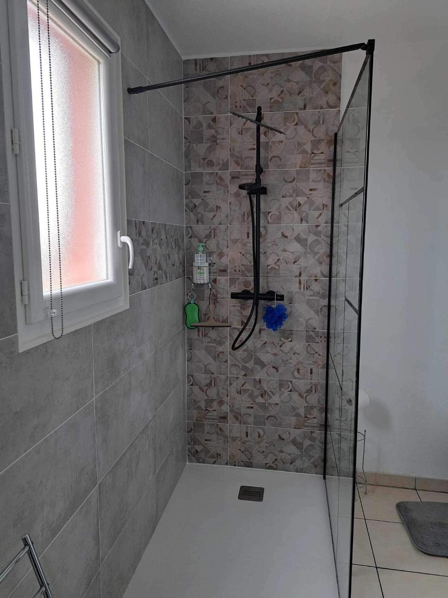 Logement Entier, Calme, Hyper Equipe Сан-Лорон-дьо-ла-Салонк Екстериор снимка