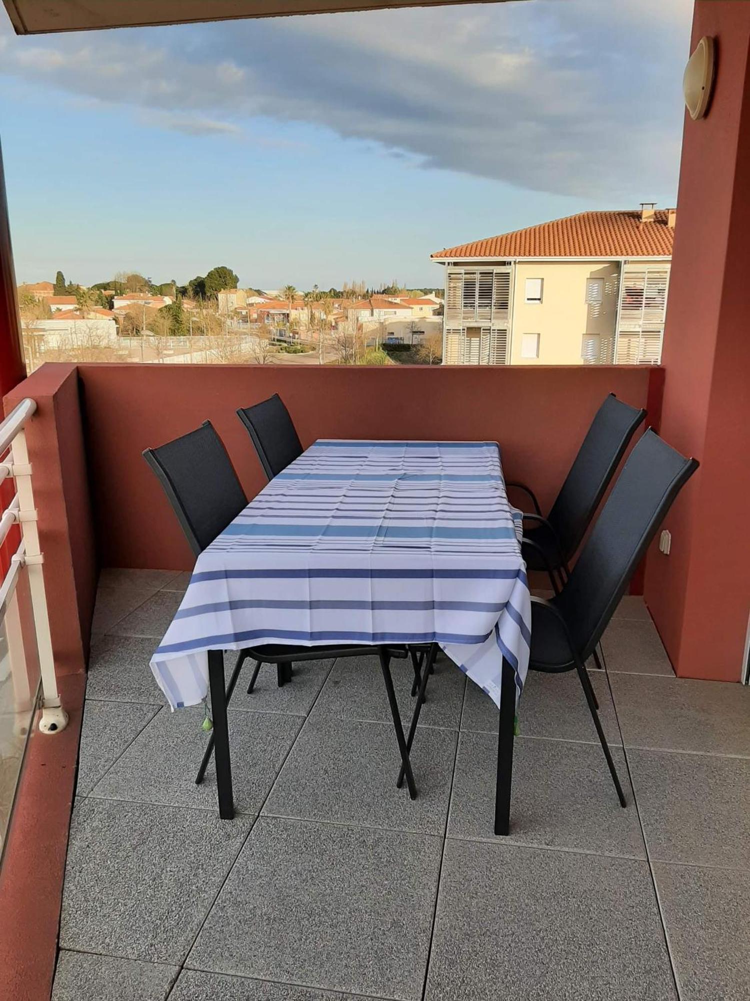 Logement Entier, Calme, Hyper Equipe Сан-Лорон-дьо-ла-Салонк Екстериор снимка