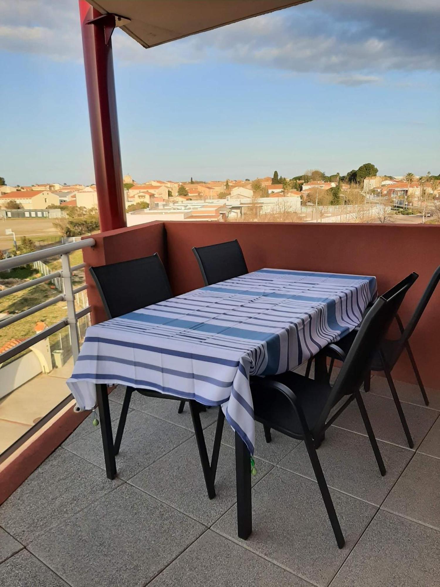 Logement Entier, Calme, Hyper Equipe Сан-Лорон-дьо-ла-Салонк Екстериор снимка